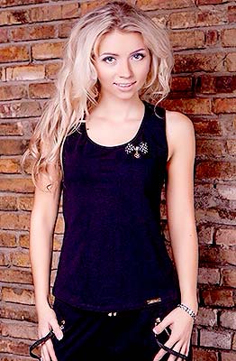 Kind bride Veronika from Odessa (Ukraine), 33 yo, hair color brown