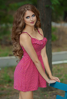 Kind lady Tat'yana from Odessa (Ukraine), 28 yo, hair color brown