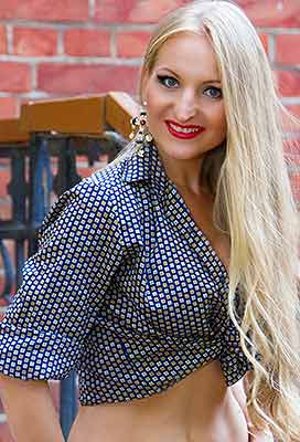 Classy woman Oksana from Odessa (Ukraine), 45 yo, hair color blonde
