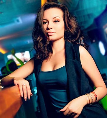 Sincere bride Kristina from Odessa (Ukraine), 27 yo, hair color brown-haired