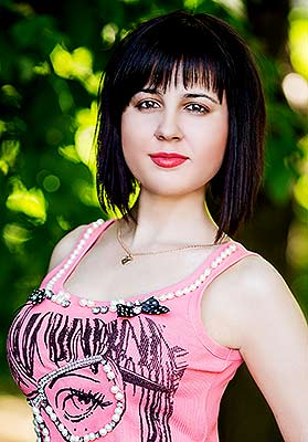 Responsive girl Inna from Odessa (Ukraine), 34 yo, hair color brunette