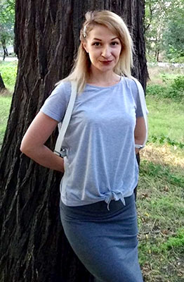 Active woman Yuliya from Odessa (Ukraine), 31 yo, hair color blonde