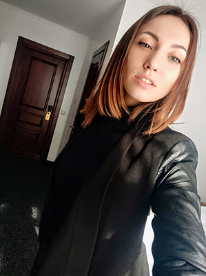 Talkative woman Ekaterina from Odessa (Ukraine), 29 yo, hair color brunette