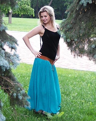 Selfsufficient woman Antonina from Odessa (Ukraine), 32 yo, hair color blonde