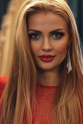 Curios lady Anna from Odessa (Ukraine), 35 yo, hair color blonde