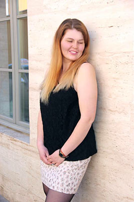 Fond bride Elena from Odessa (Ukraine), 34 yo, hair color red-haired