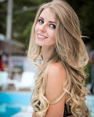 Serious woman Valeriya from Odessa (Ukraine), 31 yo, hair color blonde