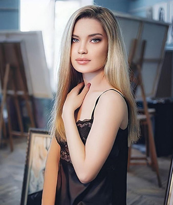 Mild lady Marina from Poltava (Ukraine), 30 yo, hair color blonde