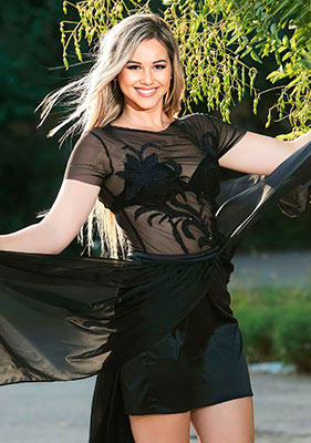 Kind woman Zinaida from Odessa (Ukraine), 39 yo, hair color brown-haired
