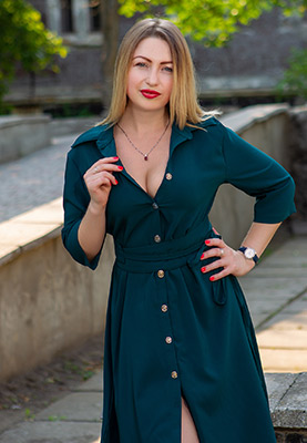 Stubborn bride Anna from Odessa (Ukraine), 34 yo, hair color blonde