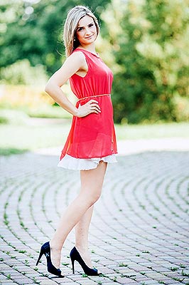 Kind lady Tat'yana from Poltava (Ukraine), 30 yo, hair color blonde