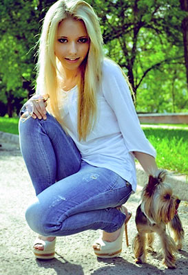 Capable bride Ekaterina from Poltava (Ukraine), 28 yo, hair color brown-haired