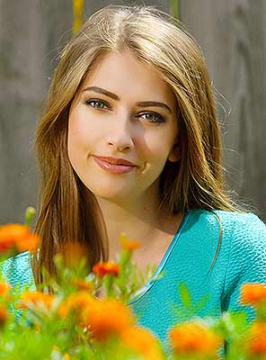 Kind bride Anastasiya from Poltava (Ukraine), 27 yo, hair color brown-haired