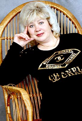 Sympathetic lady Irina from Poltava (Ukraine), 58 yo, hair color blonde