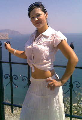 Active woman Nataliya from Poltava (Ukraine), 42 yo, hair color dark brown
