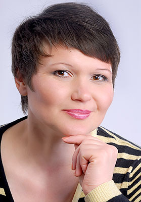 Sunny bride Snejana from Poltava (Ukraine), 52 yo, hair color chestnut