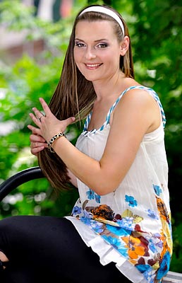 Cheerful woman Oksana from Poltava (Ukraine), 47 yo, hair color light brown