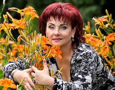 Strong woman Viktoriya from Poltava (Ukraine), 61 yo, hair color brown-haired