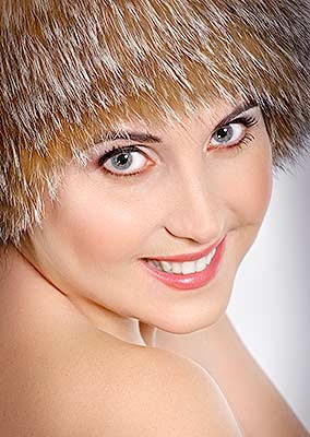 Playful woman Viktoriya from Poltava (Ukraine), 38 yo, hair color dark brown