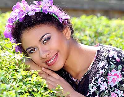 Happy bride Anastasiya from Poltava (Ukraine), 31 yo, hair color black