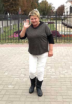 Divorced bride Nadejda from Poltava (Ukraine), 64 yo, hair color blonde