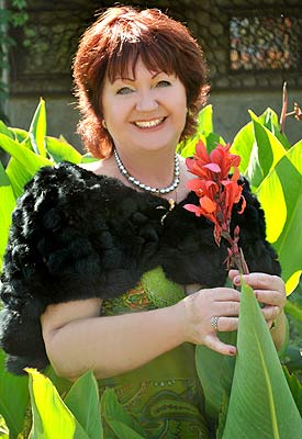 Manysided bride Raisa from Mirgorod (Ukraine), 67 yo, hair color chestnut