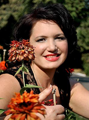 Active bride Valentina from Lubny (Ukraine), 50 yo, hair color chestnut