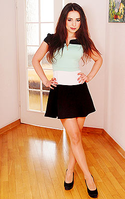 Kind lady Anna from Poltava (Ukraine), 31 yo, hair color brown-haired