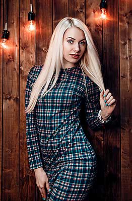 Open lady Irina from Poltava (Ukraine), 30 yo, hair color blonde