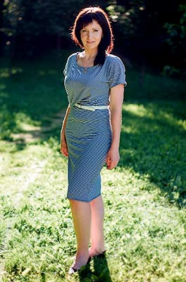 Familyorientated woman Nataliya from Poltava (Ukraine), 44 yo, hair color dark brown