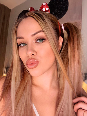Serious girl Tat'yana from St. Petersburg (Russia), 29 yo, hair color brown