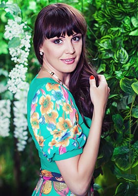 Beautiful lady Natal'ya from St. Petersburg (Russia), 43 yo, hair color brunette