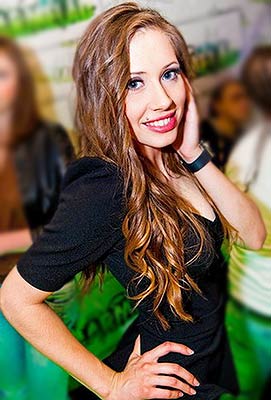 Eventempered girl Anna from Simferopol (Russia), 33 yo, hair color brown