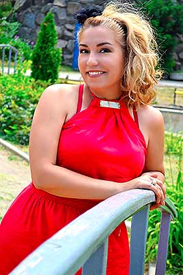 Purposeful bride Lilya from Simferopol (Russia), 51 yo, hair color brown-haired