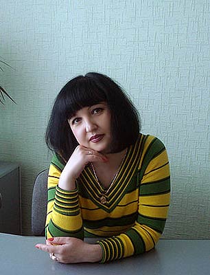 Tender woman Nelya from Starobelsk (Ukraine), 51 yo, hair color black