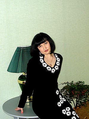 Tender woman Nelya from Starobelsk (Ukraine), 51 yo, hair color black