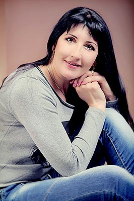 Intelligent lady Elena from Sumy (Ukraine), 63 yo, hair color black