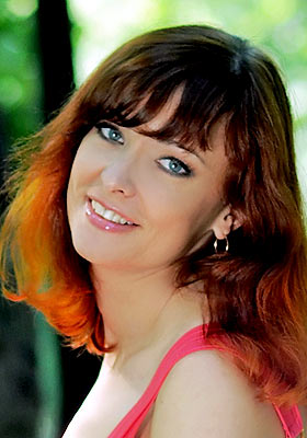 Calm woman Irina from Sumy (Ukraine), 45 yo, hair color red-haired