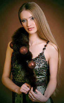 Responsive bride Elena from Sumy (Ukraine), 43 yo, hair color brown
