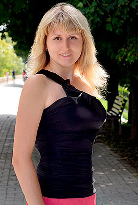 Kind lady Elena from Sumy (Ukraine), 38 yo, hair color brown