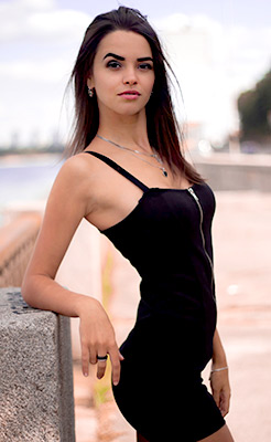 Sociable bride Marina from Kiev (Ukraine), 29 yo, hair color black