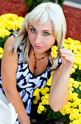 Social bride Svetlana from Vinnitsa (Ukraine), 43 yo, hair color blonde