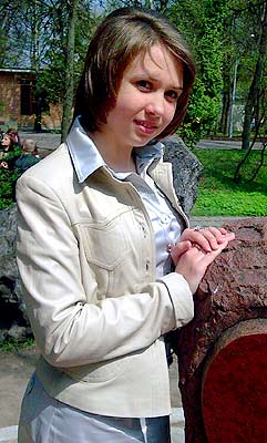 Benevolent bride Yana from Vinnitsa (Ukraine), 31 yo, hair color dark brown