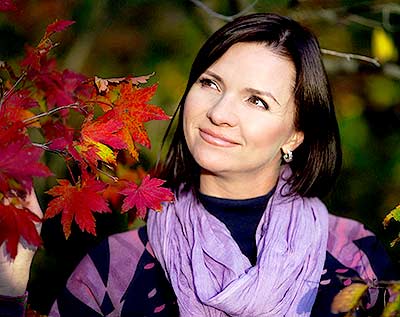 Proud woman Angelina from Vladivostok (Russia), 51 yo, hair color chestnut