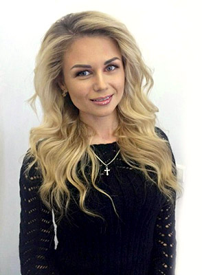 Social bride Valentina from Kiev (Ukraine), 38 yo, hair color blonde