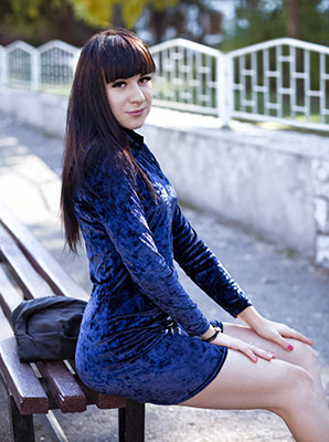 Lucky wife Anastasiya from Zaporozhye (Ukraine), 20 yo, hair color black
