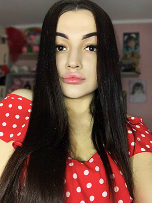 Elegant lady Anastasiya from Zaporozhye (Ukraine), 19 yo, hair color black