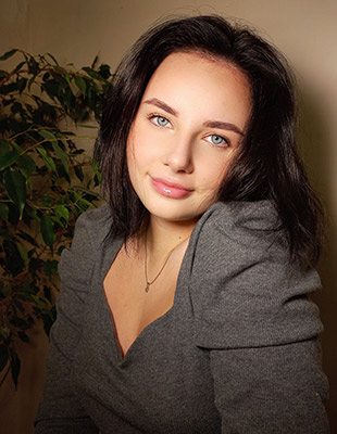 Witty wife Mariya from Zaporozhye (Ukraine), 19 yo, hair color black