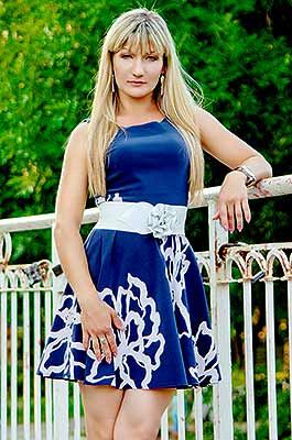 Changeable lady Yuliya from Zaporozhye (Ukraine), 44 yo, hair color blonde