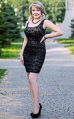 Affectionate woman Natal'ya from Zaporozhye (Ukraine), 58 yo, hair color blonde